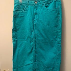 Jade Mackenzie (Kelly green jean skirt)